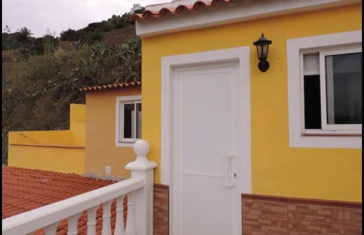 Casa Roja Guest House บาแญร์โมโซ ภายนอก รูปภาพ