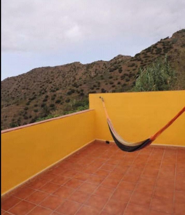 Casa Roja Guest House บาแญร์โมโซ ภายนอก รูปภาพ